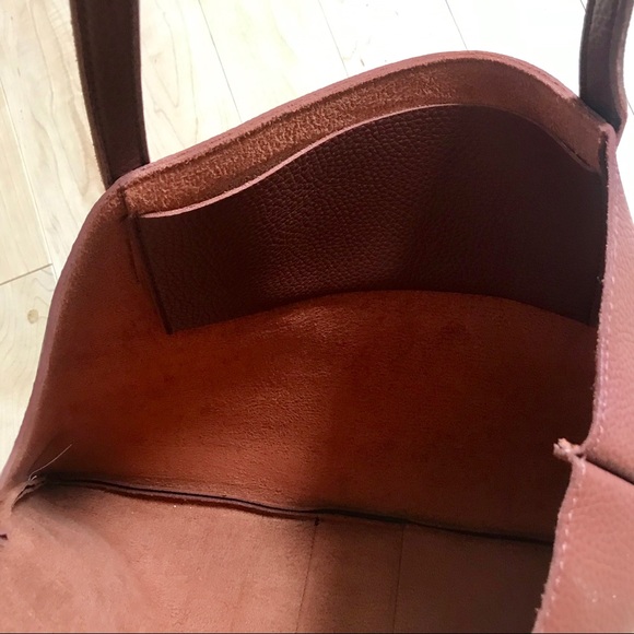 NWOT Vince Camuto Vegan Leather Handbag - Picture 3 of 3